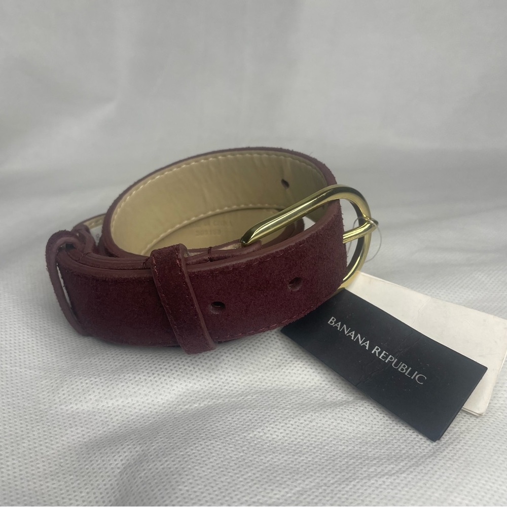 Banana Republic Burgundy Suede & Gold Color Buckle Leather Belt Size XS (32”)
